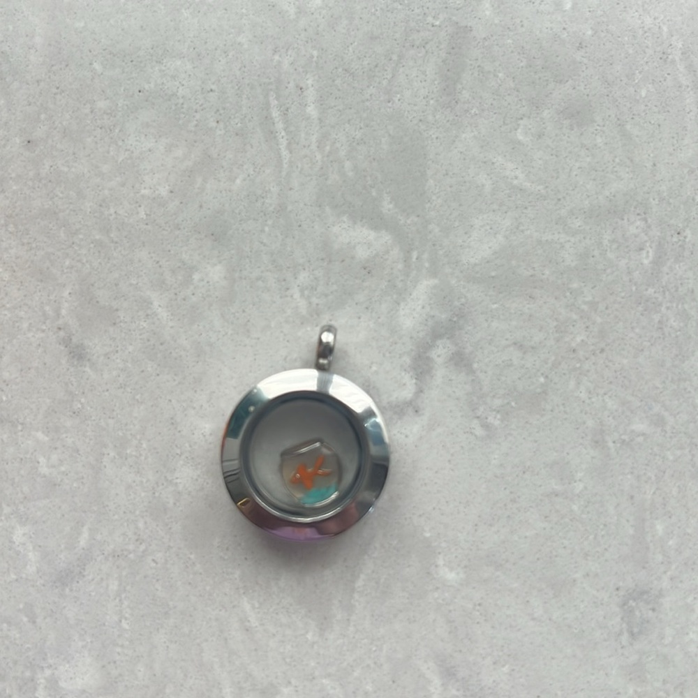 Origami Owl Mini magnet locket with fish bowl charm
